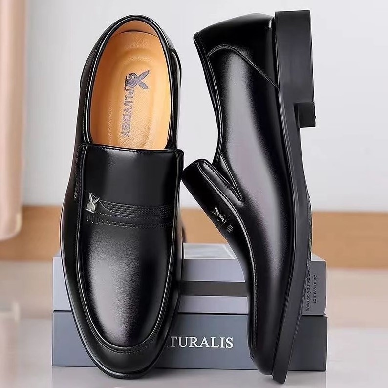 รองเท้าหนังชาย คัชชูหนัง  คัชชู ผู้ชาย  wearing black size 39-44, formal men's leather