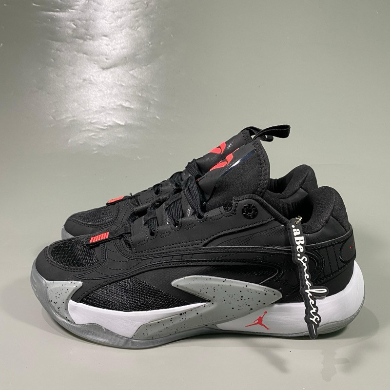Nike Air Jordan Luka 2 สีดำ Bright Crimson  unisex