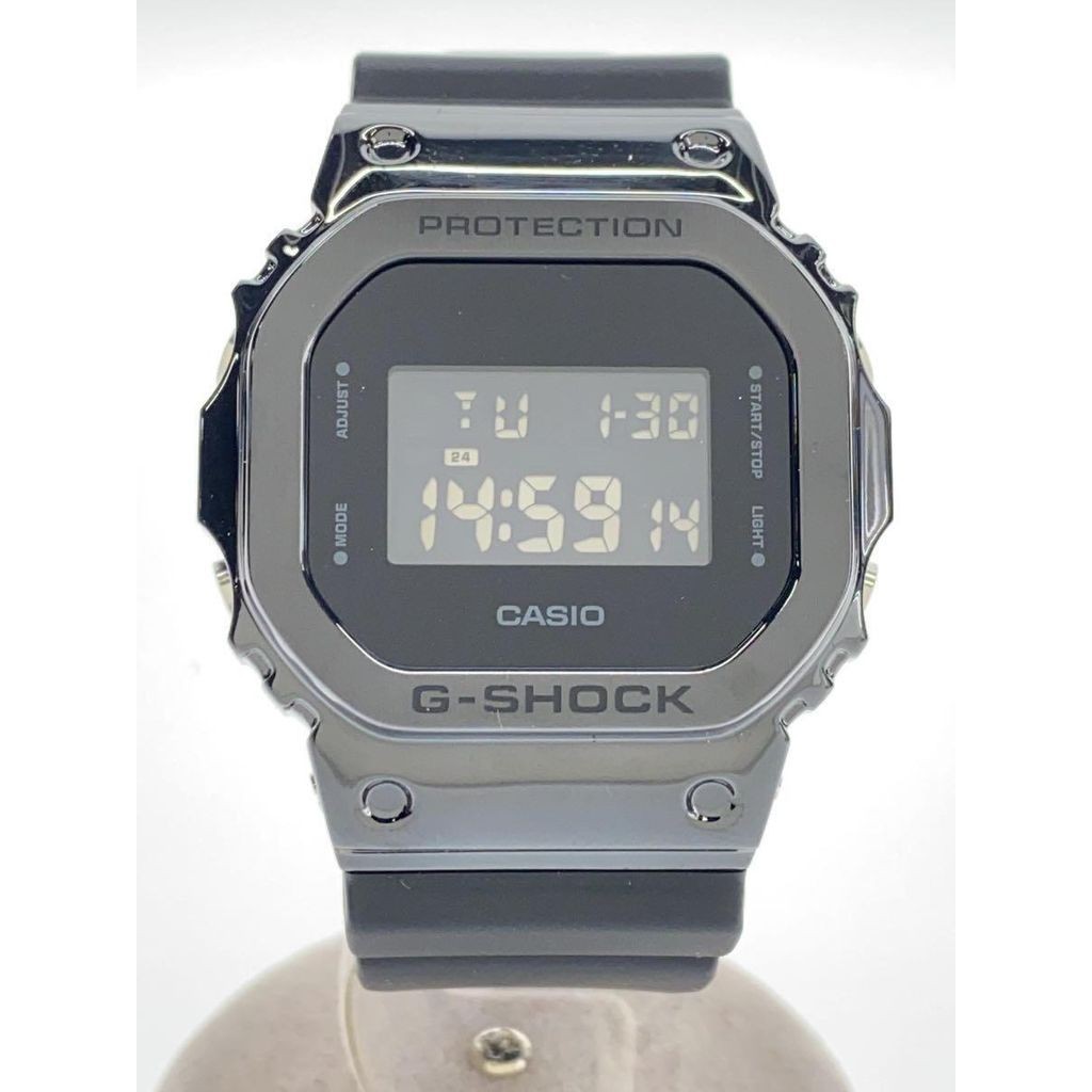 Casio GM-5600 นาฬิกาข้อมืออะนาล็อก มือสอง สไตล์ญี่ปุ่น สําหรับผู้ชาย
