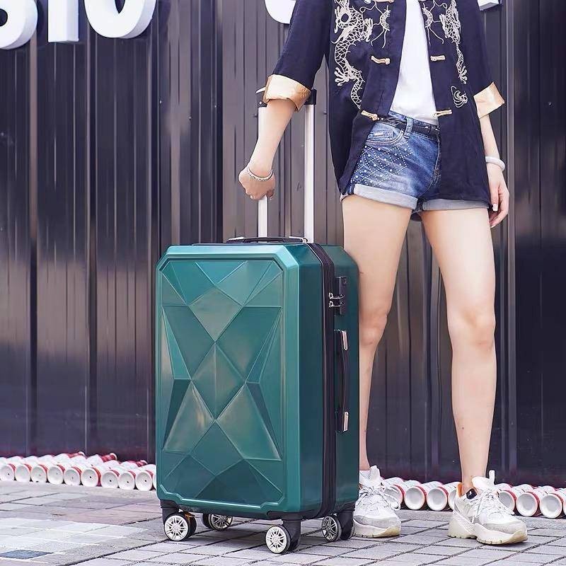 กระเป๋ามีล้อ กระเป๋าเดินทางล้อลาก กว้าง 20 นิ้ว ใบเล็ก ขึ้นเครื่องได้ วัสดุ ABS+ PC แข็งแรง ทนทาน bags Travel luggage