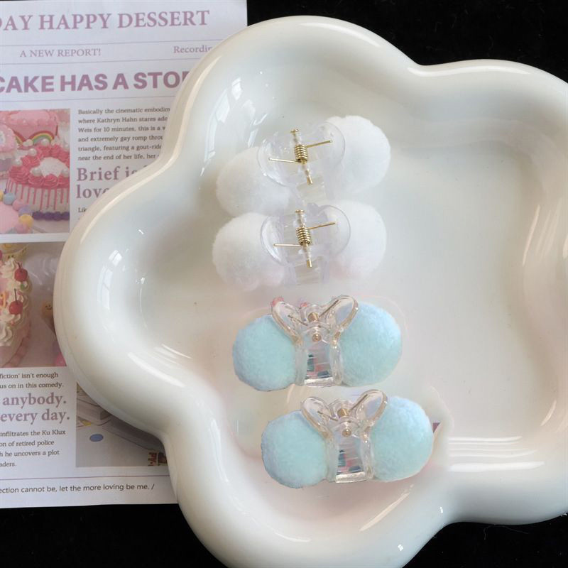 พร้อมส่ง🌹Plush Ball Hair Clip น่ารัก Headwear สาวนุ่มผมขนาดเล็กคลิปกรรไกรฤดูใบไม้ร่วงและฤดูหนาวคลิปผมม้า