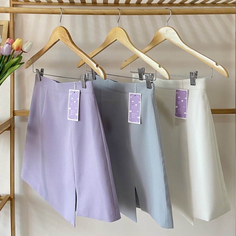 กระโปรงแฟชั่น kokiji - Cloudy skirt กระโปรงเอวสูง ดีเทลผ่าข้างไม่เท่ากัน