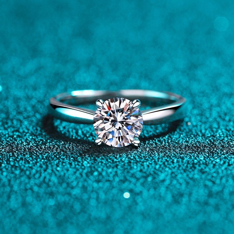 จริง Moissanite 0.5ct 1ct 2ct สี่ตาตัดสีขาว D ลายเซ็นโดดเดี่ยวแหวน S925 เงินสเตอร์ลิงพร้อมการรับรอง GRA สามารถ Pass Test สําหรับหมั้นงานแต่งงาน