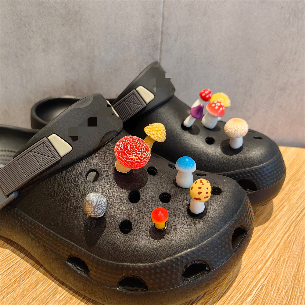 Jibitz Crocs ชุดอุปกรณ์เสริม จี้รูปเห็ด 3D สําหรับผู้หญิง