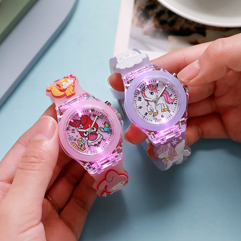 SANRIO นาฬิกาข้อมือควอตซ์ ลายการ์ตูน Kuromi Melody Cinnamoroll น่ารัก พร้อมกล่องสี สําหรับเด็กผู้หญิง