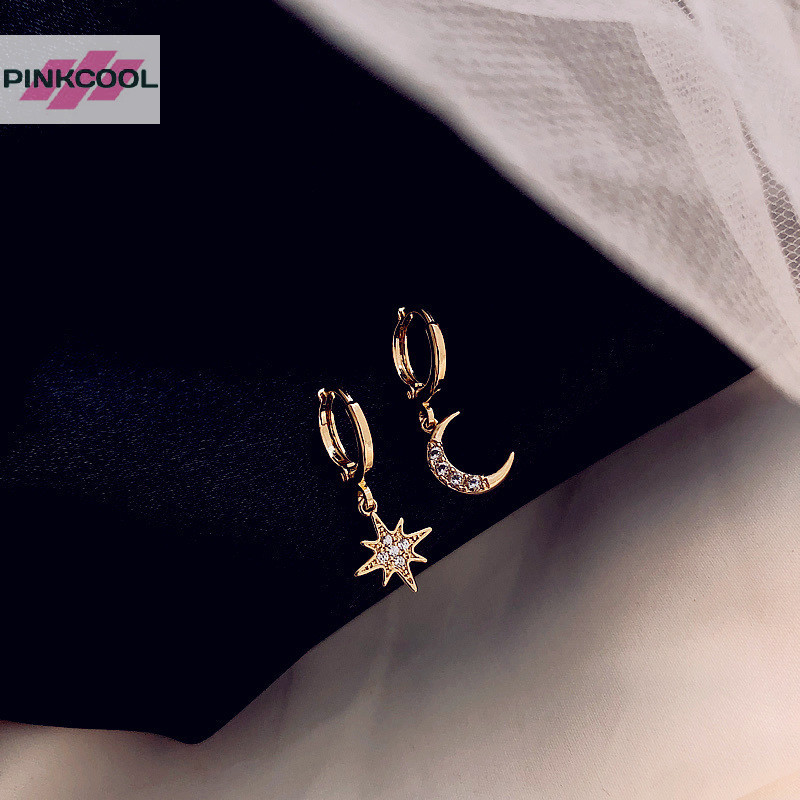 Pinkcool 1 คู่ แฟชั่น ดาว ดวงจันทร์ ไม่สมมาตร ห่วง ต่างหู สําหรับผู้หญิง เด็กผู้หญิง สีทอง สีเงิน ปาร์ตี้ เครื่องประดับ ของขวัญ ขายดี