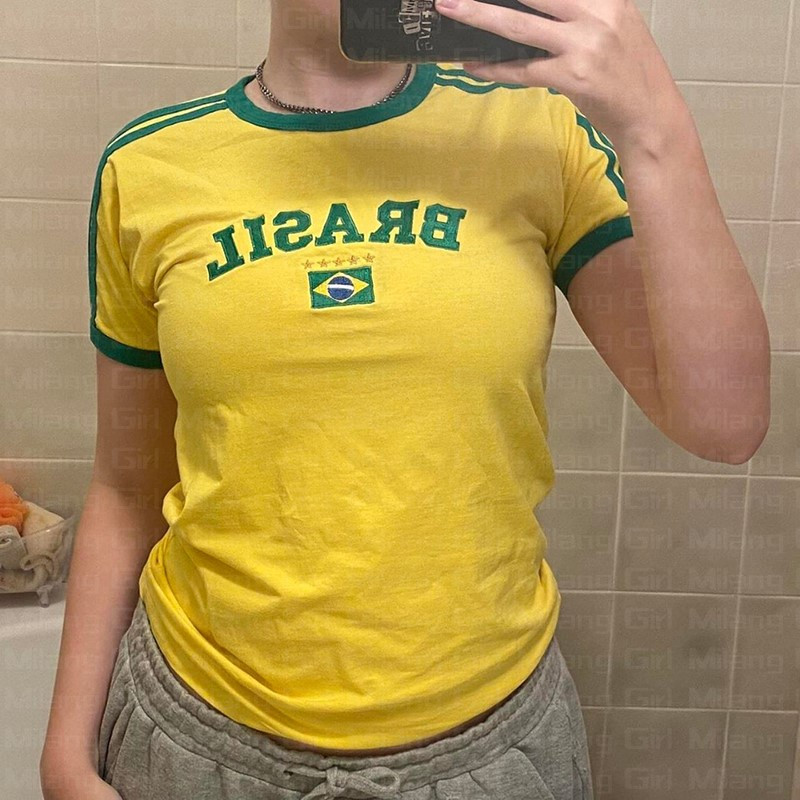 Y2k เสื้อยืดครอปท็อป พิมพ์ลายตัวอักษรบราซิล สีขาว สไตล์ฮาราจูกุ สําหรับผู้หญิง 2023