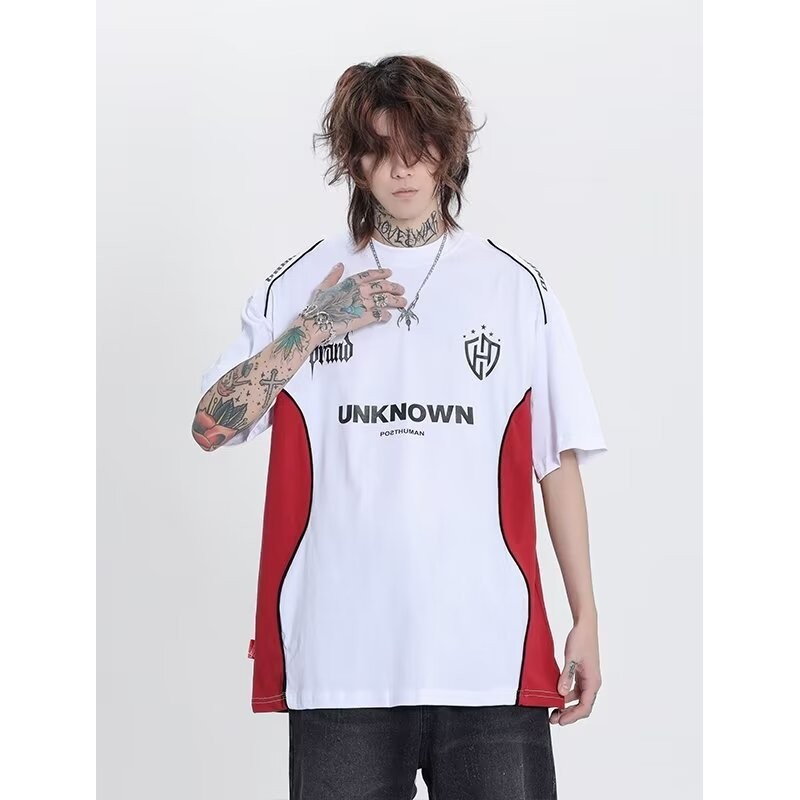 เสื้อยืดแขนสั้น สีคอนทราสต์ แฟชั่นฤดูร้อน สไตล์สตรีท และอเมริกัน แนวเรโทร สําหรับผู้ชาย