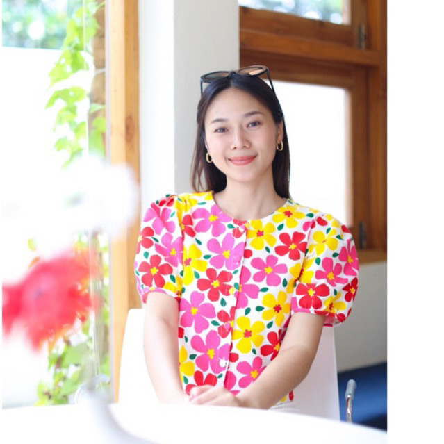 เสื้อสงกรานต์ เสื้อคอกลมแขนตุ๊กตากุ๊น ลายดอก