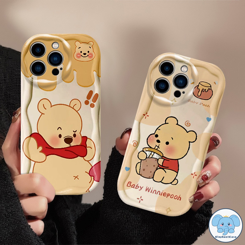 กรณีการ์ตูนหมีน้อยน่ารักและตลก iPhone 13 11 7Plus XR 12 15 14 Pro Max XS Max X 7 8 Plus 3D คลื่นโค้งขอบกรณี