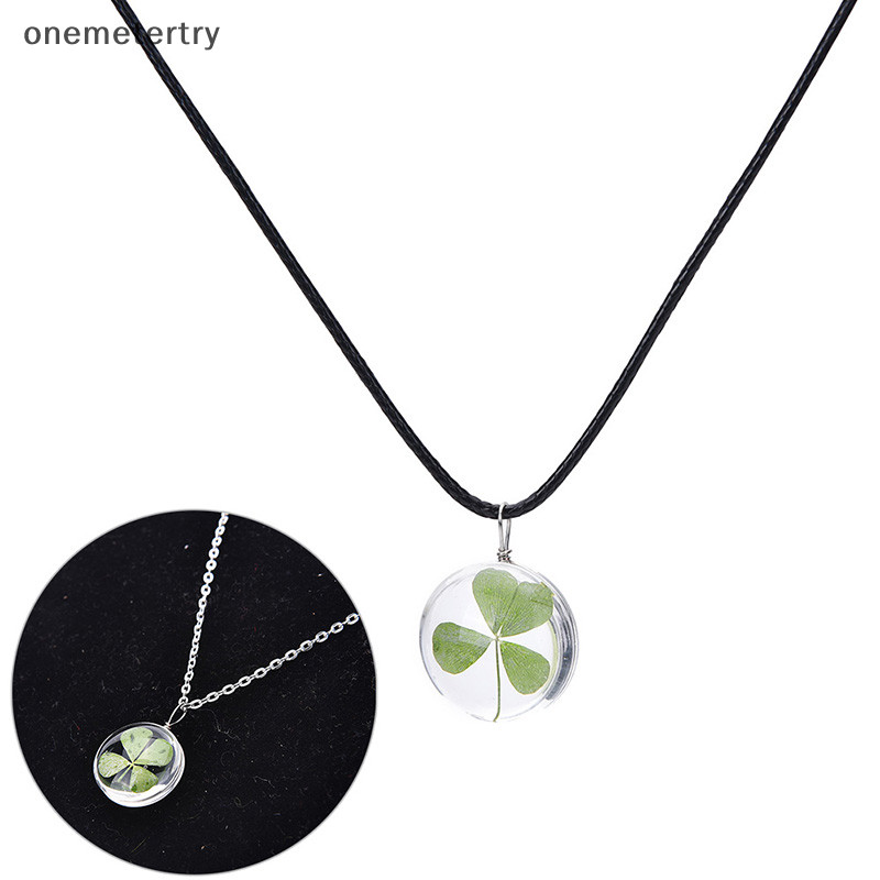 Onem สร้อยคอ จี้ใบโคลเวอร์สี่แชมร็อก สีเขียว ของขวัญเพื่อน