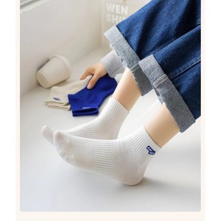 ถุงเท้ากีฬาสั้น ผ้ามีความยืดหยุ่น สวมใส่สบายและระบายอากาศได้…