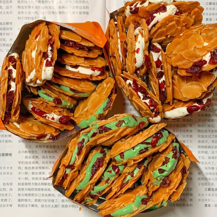 สินค้าใหม่พร้อมสต็อก Tonsand Sandwich Crisp Nuts Cranberry Brushed Healthy Casual Snacks Nougat Bisc