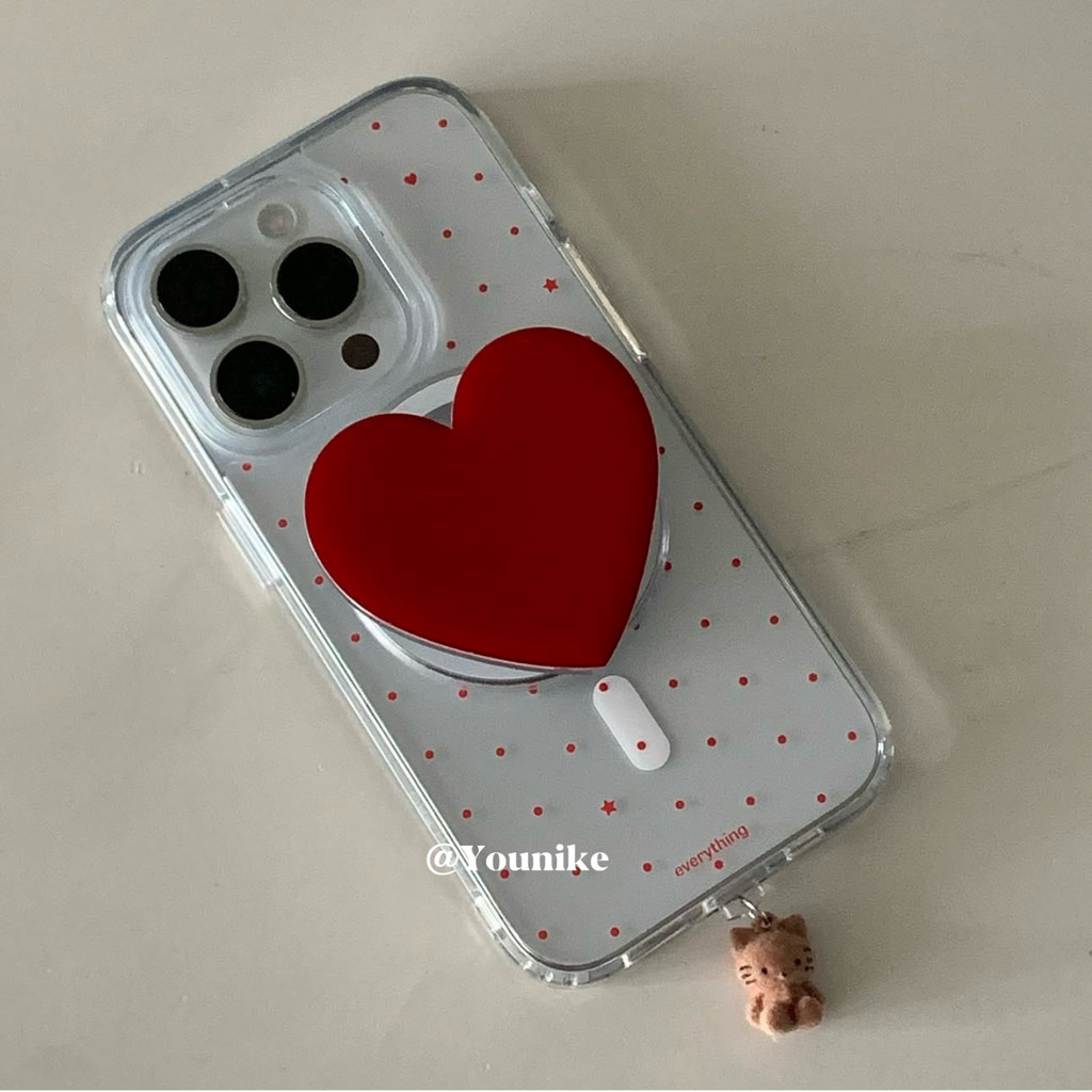 สไตล์เกาหลี ins สไตล์ Niche Design Retro Sweet Red Love Bracket kitty จี้ขนาดเล็กเหมาะสําหรับ iphone16pro/15promax Apple 13/14/12/16/AIR เคสโทรศัพท์ 11 เคสป้องกัน 17promax