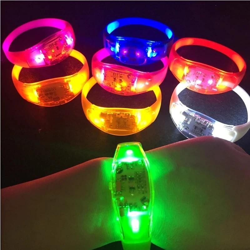 1 ชิ้น สร้อยข้อมือ LED ควบคุมเสียง กระพริบ เพลง & เสียง เปิดใช้งาน เรืองแสง สร้อยข้อมือกระพริบ LED สายรัดข้อมือ กําไลข้อมือ สําหรับงานแต่งงาน ปาร์ตี้