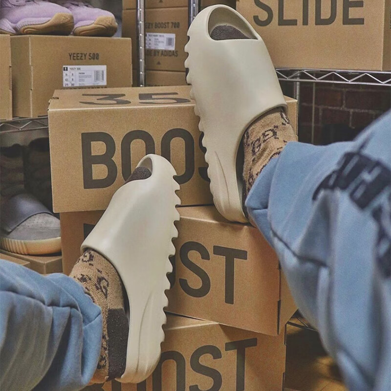 (จัดส่งจากประเทศไทย) รองเท้าแตะใส่ได้ทั้งในบ้านและนอกบ้าน พื้นกันลื่น กันน้ำ รองเท้าแตะลำลอง รองเท้าแตะผู้หญิง เรียบง่าย