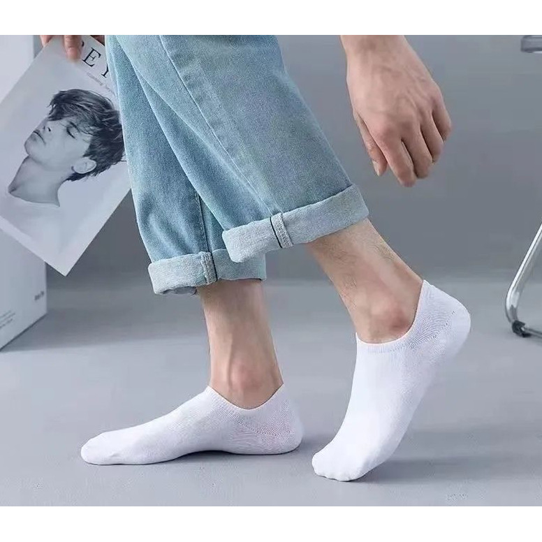 ถุงเท้าเรือล่องหนปากตื้นบนฤดูใบไม้ผลิ