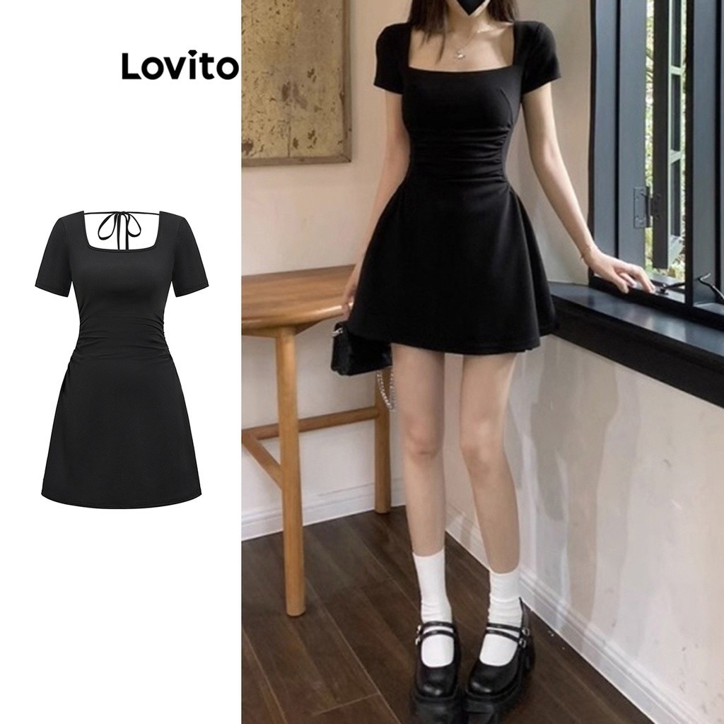 Lovito ชุดเดรสผู้หญิง แขนสั้น ผูกเชือก สีพื้น สไตล์ลำลอง L61AD088 (สีดำ)