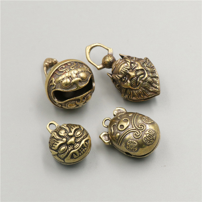 กระดิ่งทองเหลืองสไตล์จีน พวงกุญแจตะกละ จี้ทองแดงขนาดเล็ก สำหรับเครื่องประดับ ของตกแต่ง