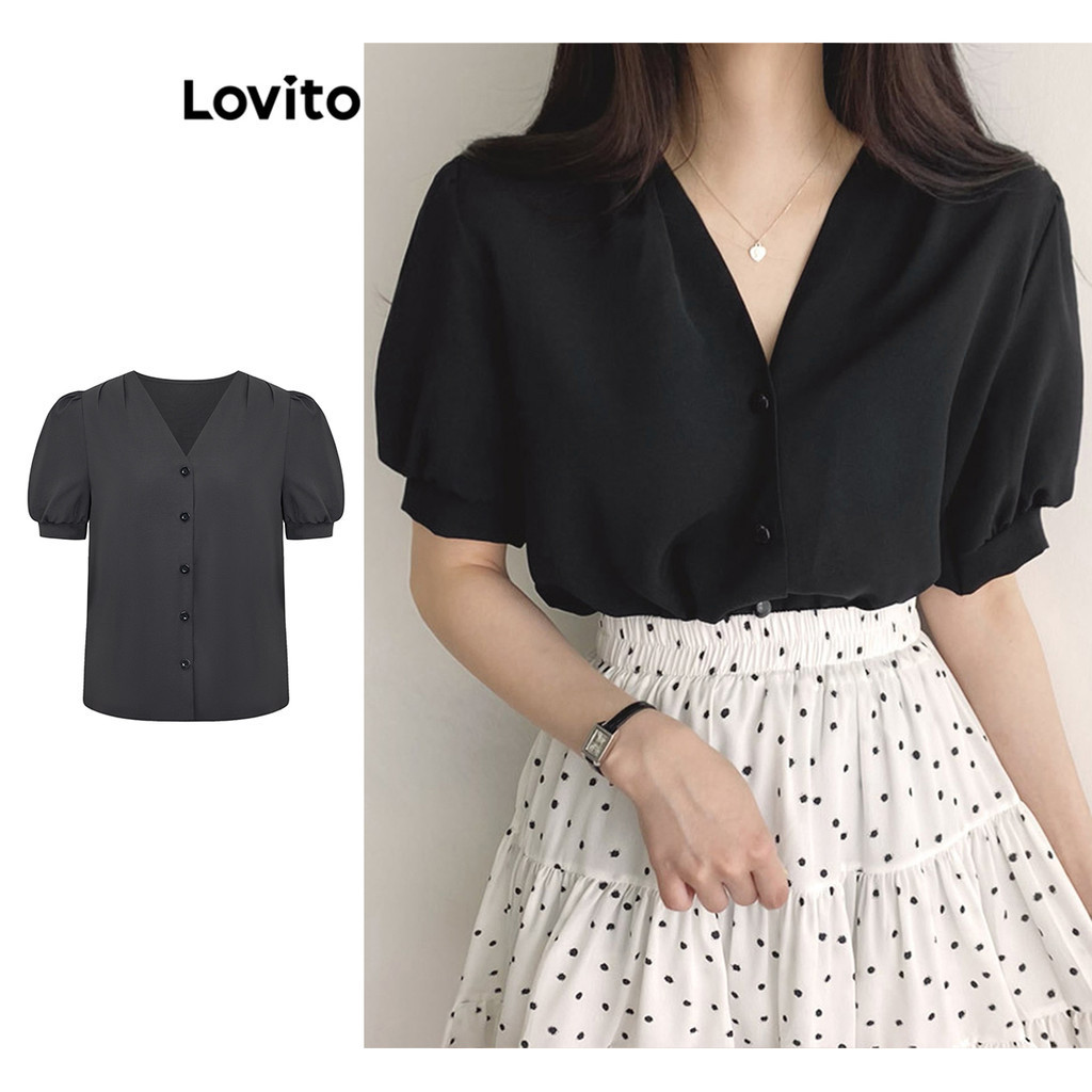 Lovito เสื้อเบลาส์ผู้หญิง สไตล์ลำลอง สีพื้น มีกระดุม L70AD013 (สีดำ)