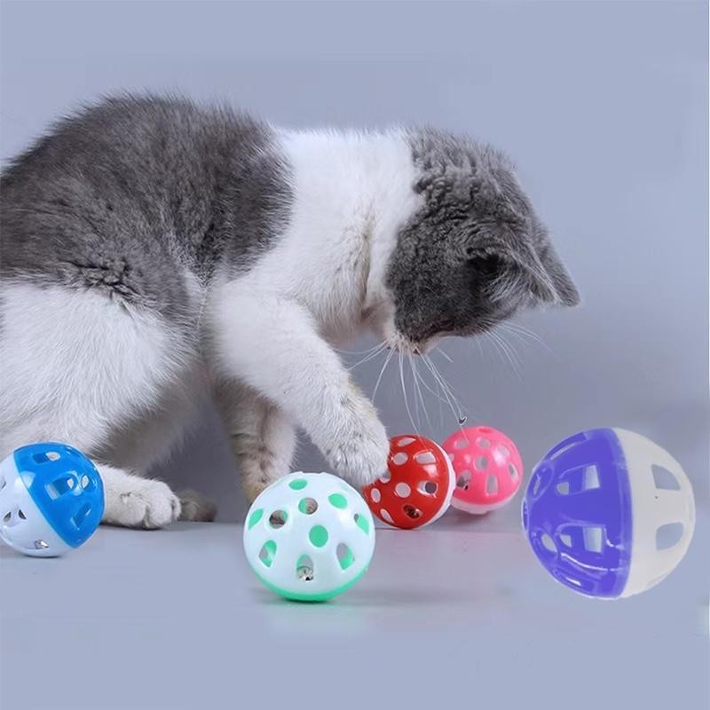 ลูกบอลหลากสีของเล่นแมว ลูกบอลกระดิ่ง ลูกบอลของเล่น  ข้างในลูกบอลมีกระดิ่ง ลูกบอลฝึกนกแก้ว ของเล่นฝึกนกแก้ว
