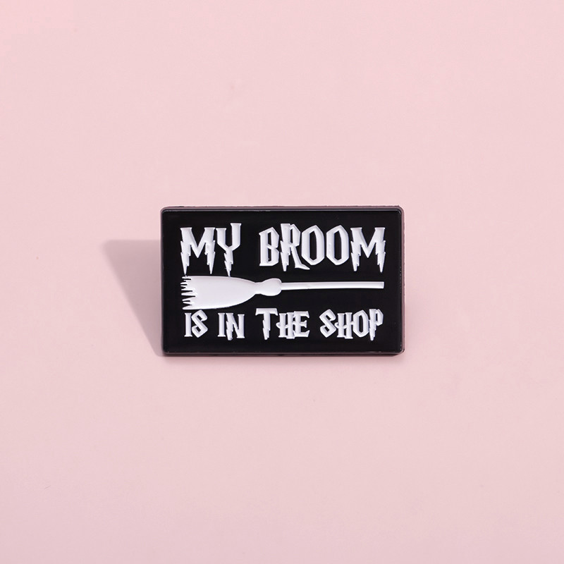 "MY Brom IS IN THE SHOP" เข็มกลัด อัลลอย รูปการ์ตูนอนิเมะ Text Enamel เครื่องประดับแฟชั่น สําหรับเพื่อน