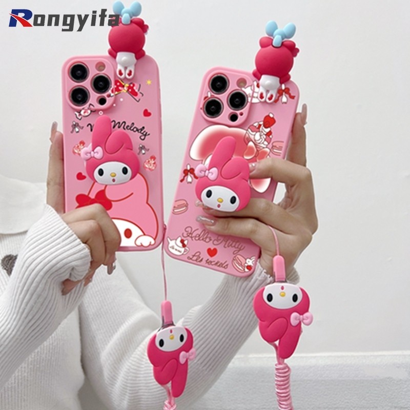 เคสป้องกันโทรศัพท์มือถือ แบบนิ่ม ลายการ์ตูนเมโลดี้ สีชมพู มีสายคล้อง และขาตั้ง สําหรับ iPhone 15 14 Plus 15 14 13 12 11 Pro Max 13 12 Mini XS Max XR X 8 7 6 6S Plus 5 5S SE2 SE3 ผ้าคลุม