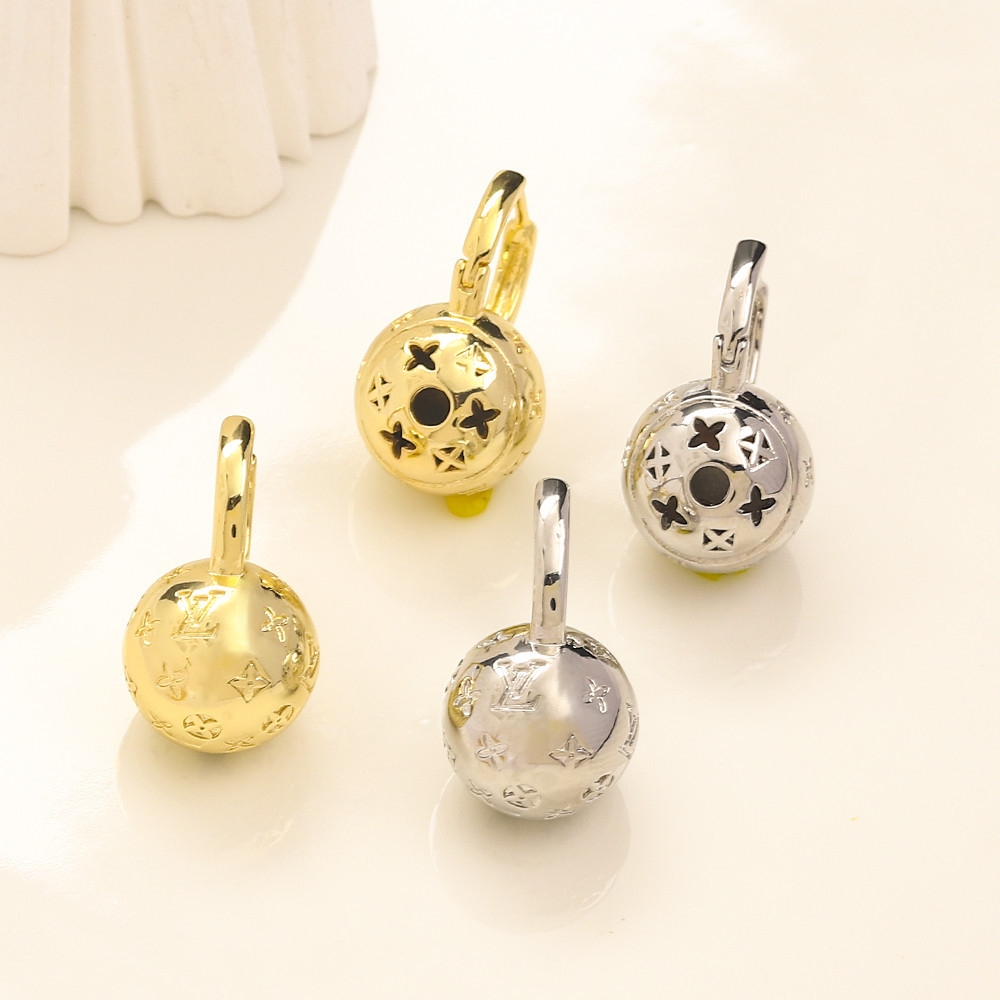 LOUIS VUITTON เครื่องประดับ ต่างหูสตั๊ด ไทเทเนียม จี้โลโก้ตัวอักษร LV แฟชั่นสําหรับผู้หญิง