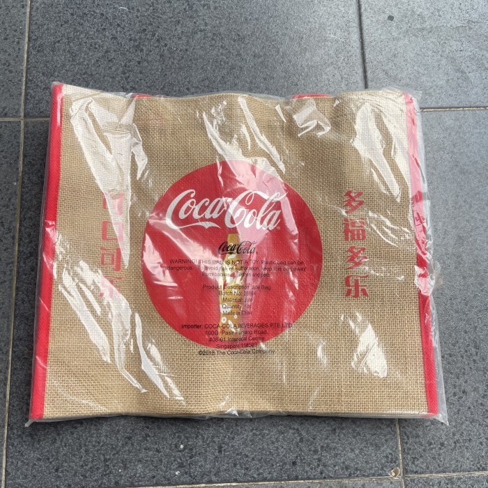 กระเป๋าโท้ท ลาย Coca Cola