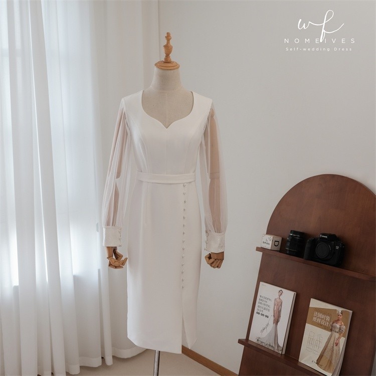 ชุดแต่งงานสไตล์ฝรั่งเศส คอ V สไตล์หรูหรา กระโปรงสีขาวยาว ff148