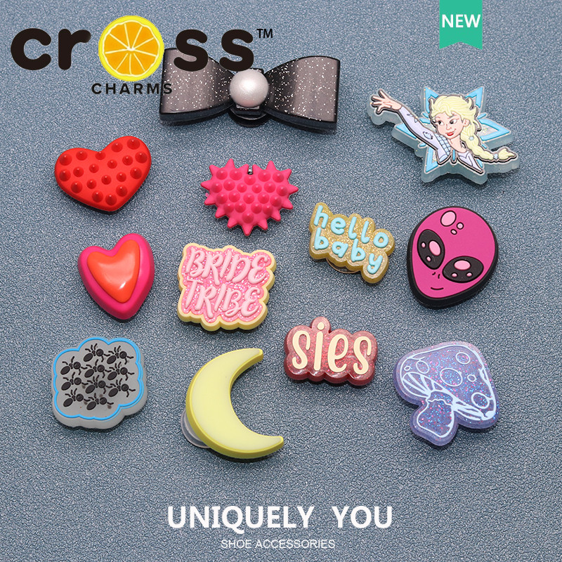 JIBBITZ cross charms ตัวติดรองเท้า โลหะแฟชั่น ตัวติดรองเท้า cross