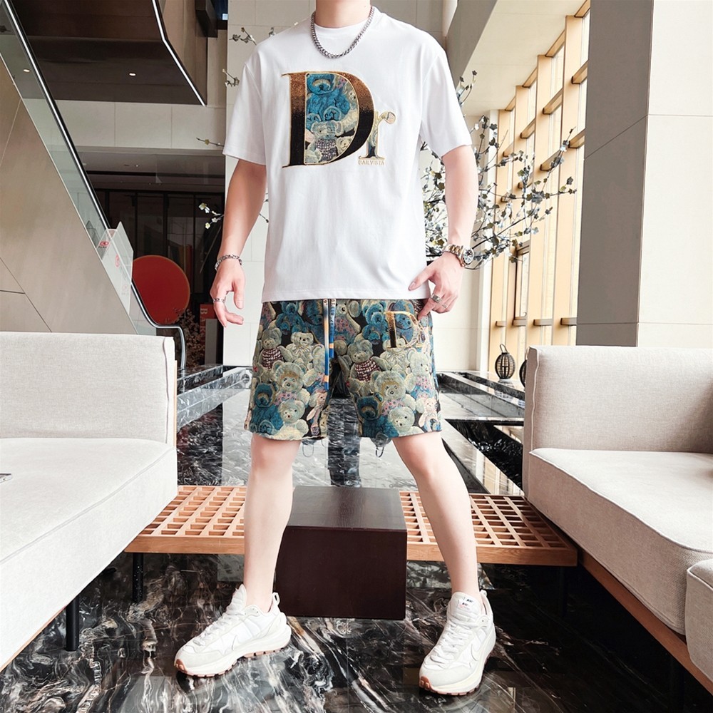 ชุดเซท2ชิ้น เสื้อผ้าผู้ชายลายฮิตๆ เสื้อ+กางเกง พร้อมส่งในไทย