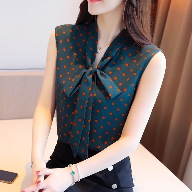 เสื้อเชิ้ตแขนกุด ผ้าชีฟอง ทรงหลวม ลายจุด ประดับโบว์ สไตล์ตะวันตก แฟชั่นฤดูร้อน สําหรับผู้หญิง 2024