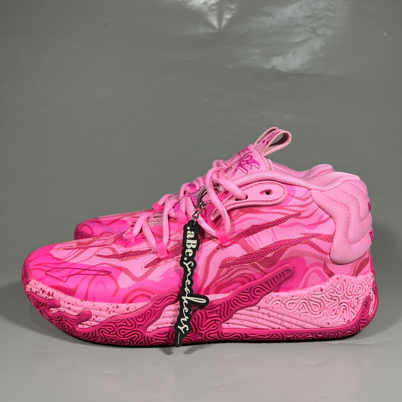 Puma Lamelo Ball MB 03 Think Pink  แฟชั่น