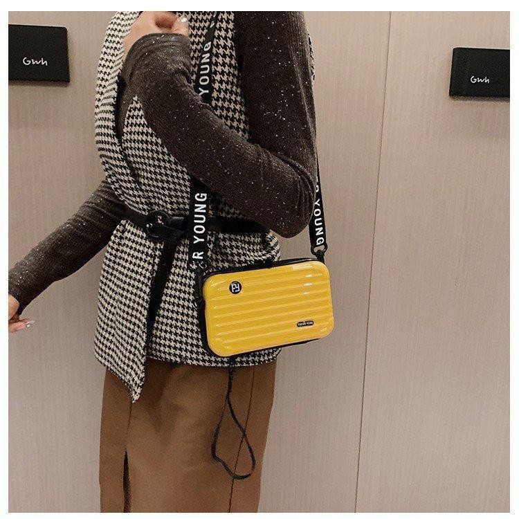【พร้อมส่ง】miss bag fashion กระเป๋าแฟชั่นสำหรับผู้หญิง สะพายข้างผู้หญิง บุคลิกภาพ มือถือ