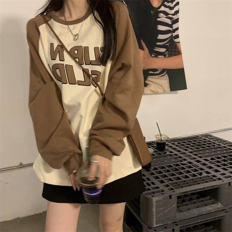 เสื้อยืดแขนยาว ทรงหลวม ขนาดใหญ่ สีคอนทราสต์ แฟชั่นฤดูใบไม้ผลิ และฤดูใบไม้ร่วง สําหรับผู้หญิง