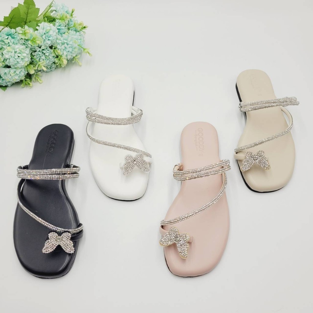 รองเท้าแตะแบบสวมโป้ง แต่งผีเสื้อเพชร ใส่ได้ทั้งแบบสวมและรัดส้น รุ่น SK3214 (แนะนำเพิ่ม 1 ไซส์)