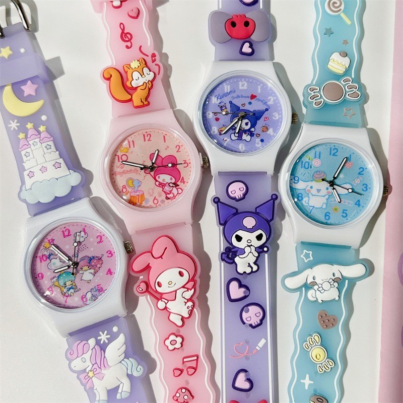 ใหม่ นาฬิกาข้อมือควอตซ์ สายซิลิโคน กันน้ํา ลายการ์ตูน Sanrio Kuromi Melody Cinnamoroll 3D น่ารัก สําหรับเด็กนักเรียน