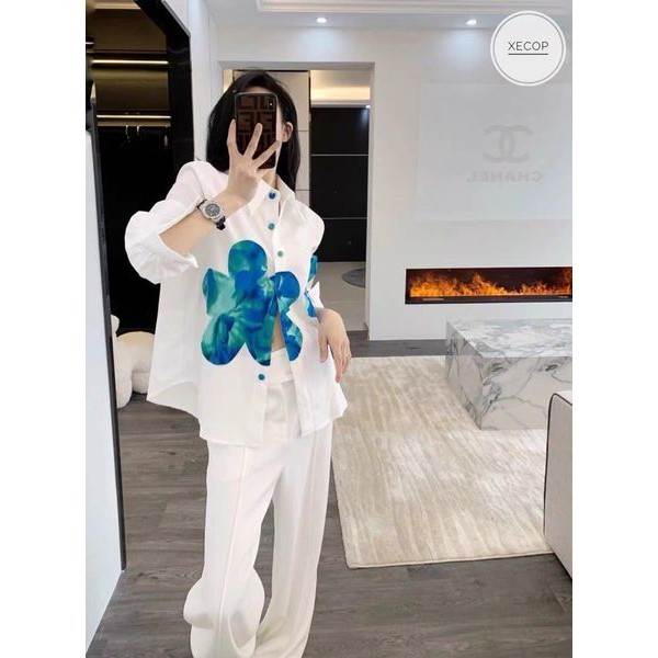 Xeppop Shirt ดอกสีขาวน้ําเงิน A623