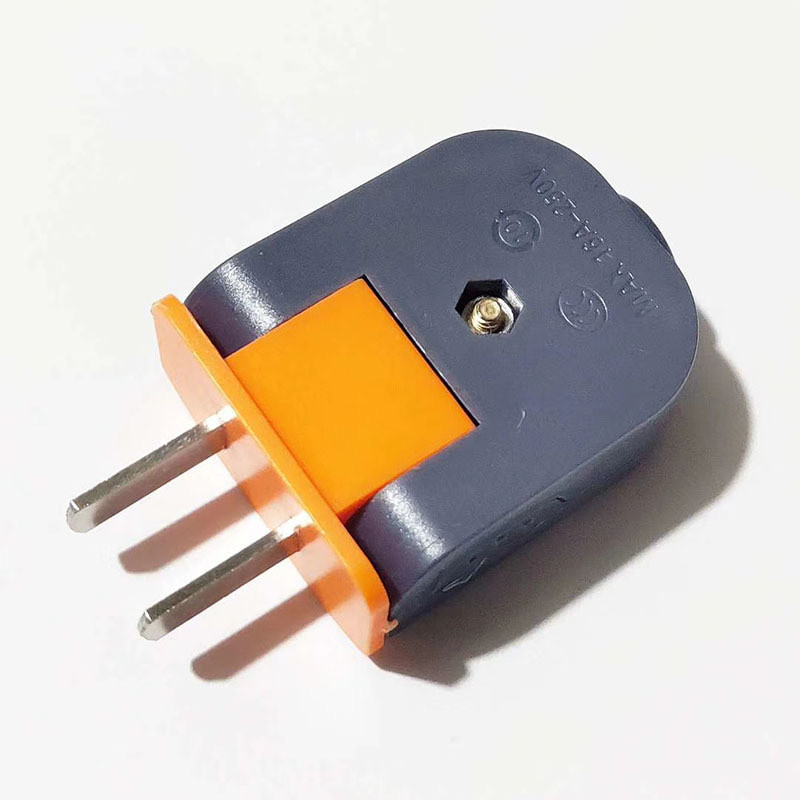 ปลั๊กไฟตัวผู้ 2 ขาแบน 16A / 250V ตกไม่แตกมีตัวรัดสายเข้าสายแน่นไม่หลุดง่าย