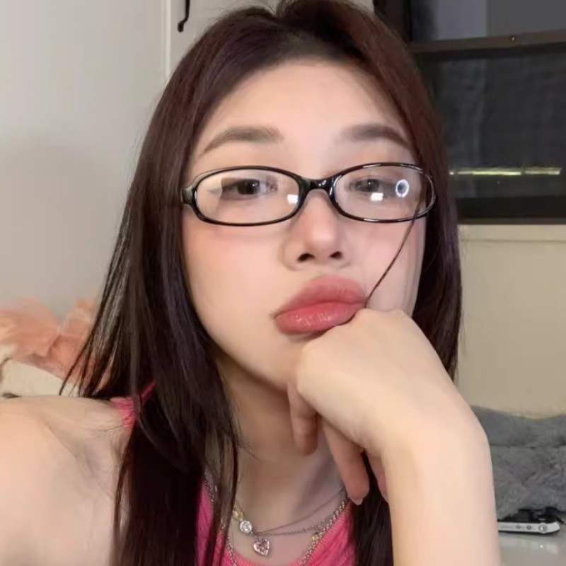 พร้อมส่ง Y2K แว่นตาแฟชั่น ทรงสี่เหลี่ยมผืนผ้า เลนส์ใส สีแดง สไตล์เรโทร สําหรับผู้หญิง - รูปที่ 4