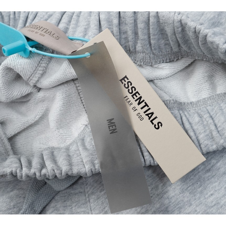 Fear OF GOD FOG กางเกงขาสั้นลําลอง ทรงหลวม พิมพ์ลายตัวอักษร Flocking 5/4 แนวสตรีท เหมาะกับฤดูร้อน สําหรับผู้ชาย และผู้หญิง ราคา ถูกที่สุด ดีลบีเคเค แกลเลอรีภาพที่ 5