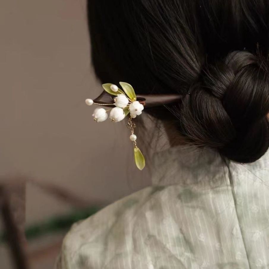 ใหม่ กิ๊บติดผมไม้ ลาย Lily of the Valley สไตล์เรโทร เครื่องประดับ สําหรับผู้หญิง 2024