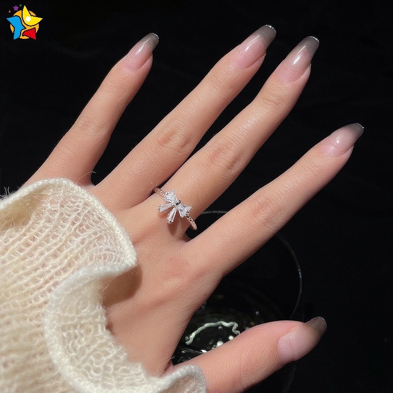 มาใหม่ แหวนเพทาย ประดับโบว์คริสตัล สีขาว ปรับขนาดได้ เครื่องประดับ สําหรับผู้หญิง งานปาร์ตี้ ออกเดท