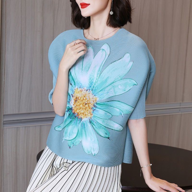 Issey Miyake2022Summer New Half Sleeve Fashionable Simple Temperament Printed Pleated Bottoming Shirt Fashionable Loose Slimming Top