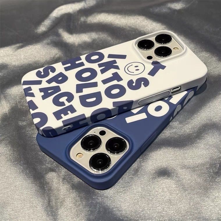 ตัวอักษรภาษาอังกฤษหน้ายิ้ม Apple 15 เคสโทรศัพท์เหมาะสําหรับ iphone15promax ฟิล์มเคสแข็ง 14/13promax/xs 12pro 11promax 14promax xr xsmax 7plus 8plus เคสกันกระแทก