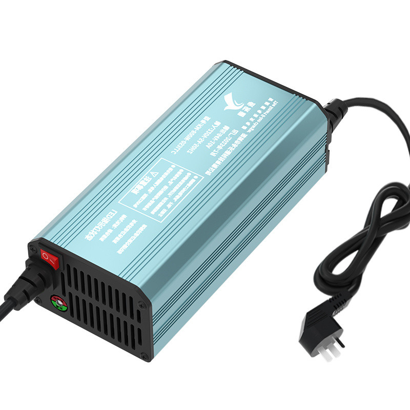 ชาร์จแบตเตอรี่ลิเธียมอัจฉริยะแบบหยุดอัตโนมัติ 48V 60V 72V สำหรับรถยนต์ไฟฟ้า 8A 10A 15A