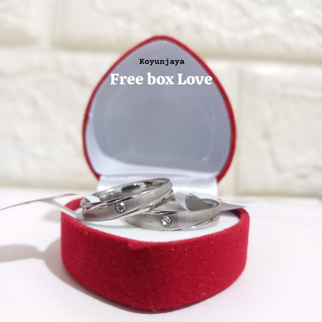 Dreams TITANIUM แหวนแต่งงานคู่ฟรีกล่อง Love Anti-Fade Bw121 สีเงิน