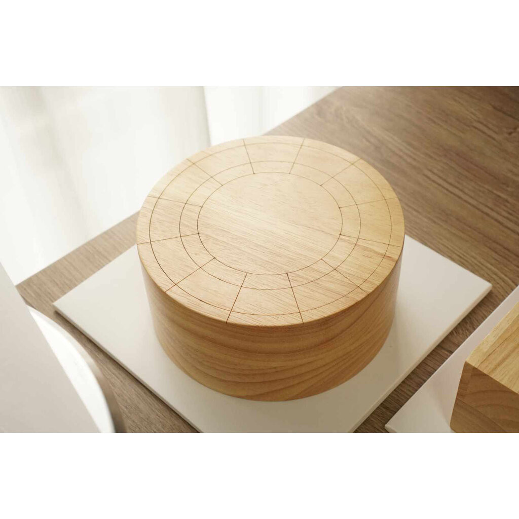 แท่นไม้ฝึกปาดและตกแต่งเค้ก ทรงกลม 15 x7 cm. Wooden Cake Block for Practice (Round) 15 x7 cm. (12-8457)