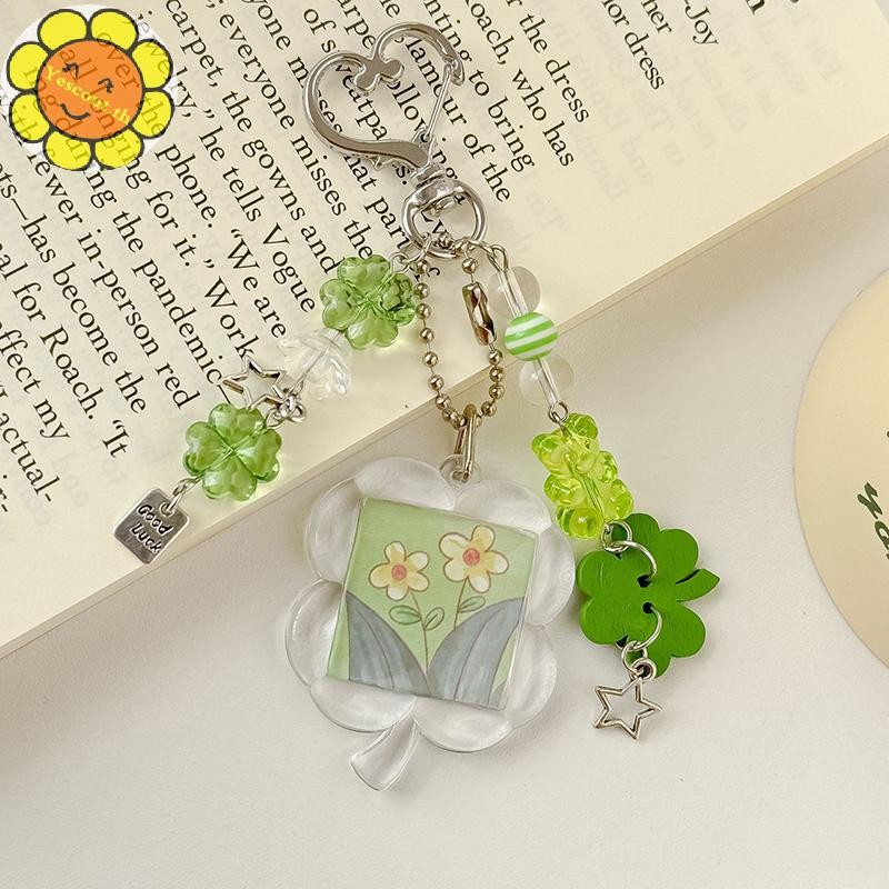 Yescont Y2K อินเทรนด์ Lucky หญ้าลูกปัดโทรศัพท์ Charms สําหรับผู้หญิงสาวหวานกรอบรูป Four-leaf Clover พวงกุญแจกระเป๋าจี้ของขวัญ TH